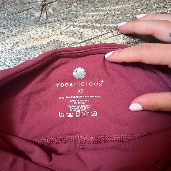 Yogalicious Maroon Activewear Leggings - Picture 2 of 3